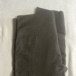 Forest green compression leggings.